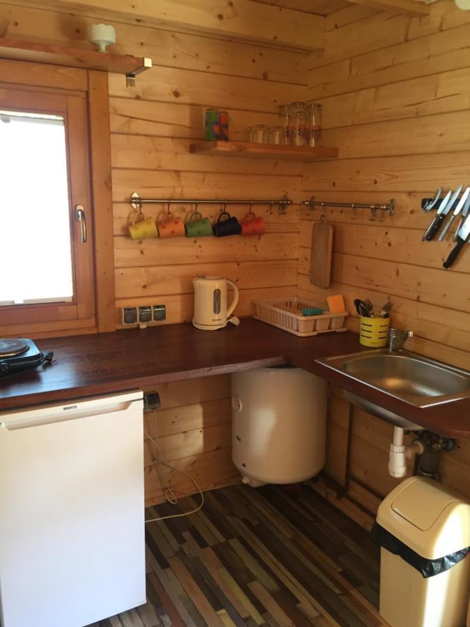 Pokoje I Domki Letniskowe Bros Dziwnów Exteriör bild