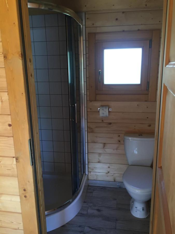 Pokoje I Domki Letniskowe Bros Dziwnów Exteriör bild