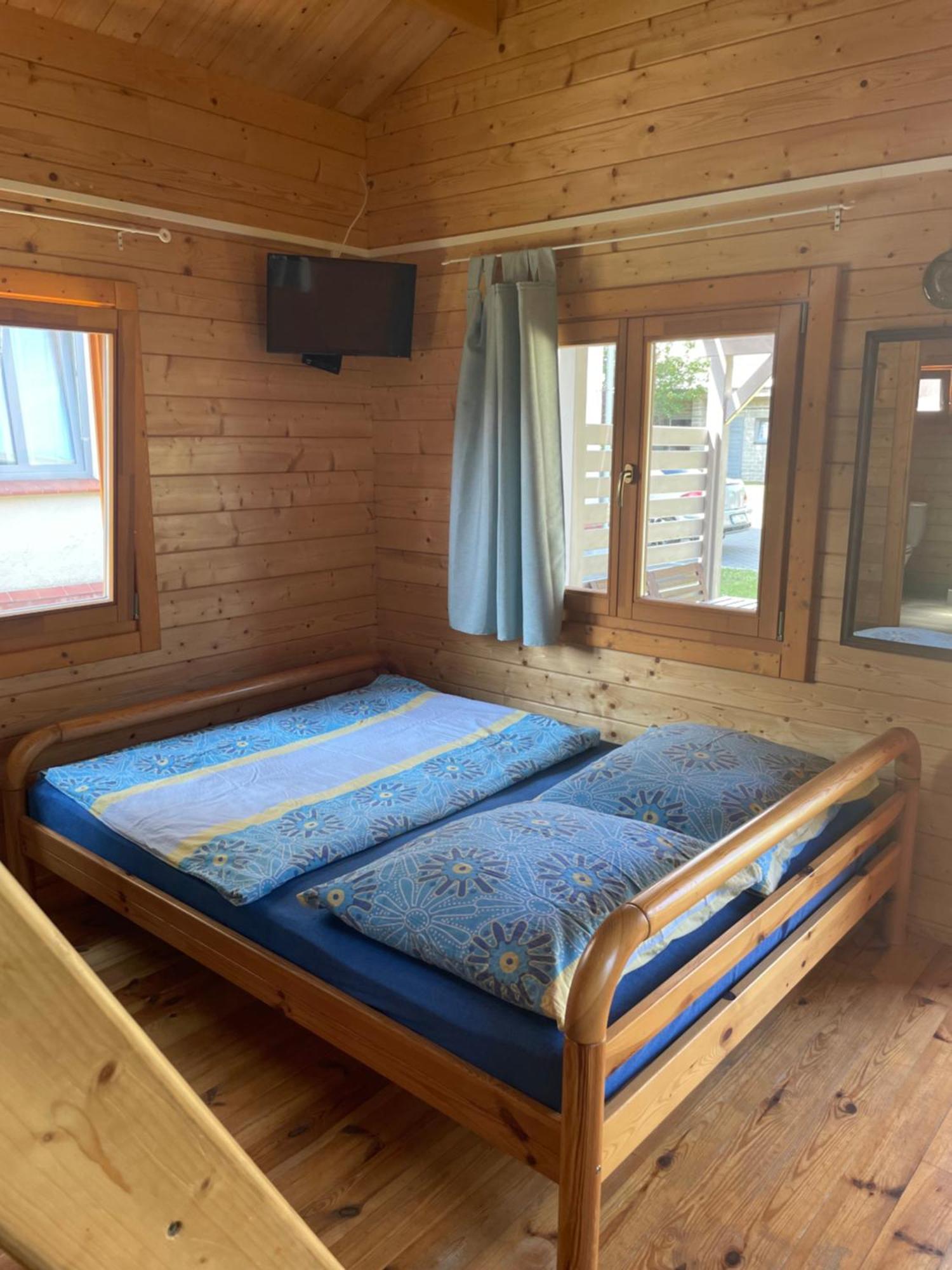 Pokoje I Domki Letniskowe Bros Dziwnów Exteriör bild