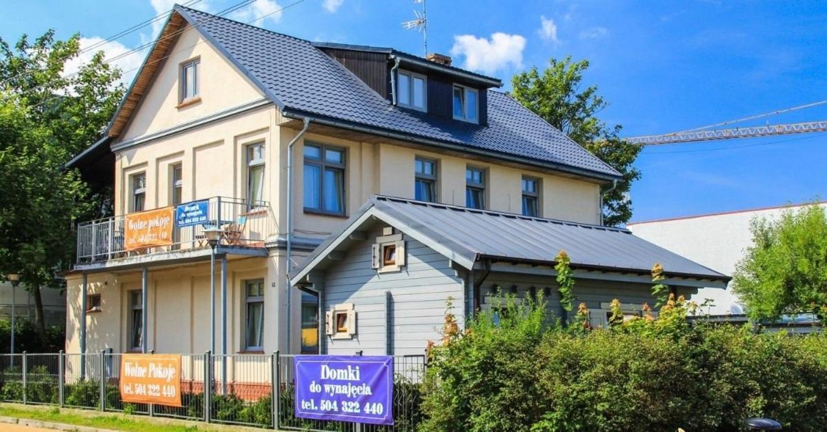 Pokoje I Domki Letniskowe Bros Dziwnów Exteriör bild